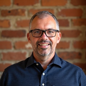 Healthcare Marketing Is Stuck — and Patients Won’t Wait